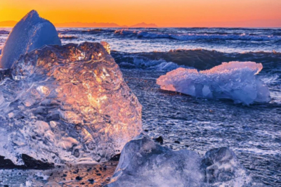 Iceland's Midnight Sun - June 3-12, 2026  Iceland's Midnight Sun - June 3-12, 2026
